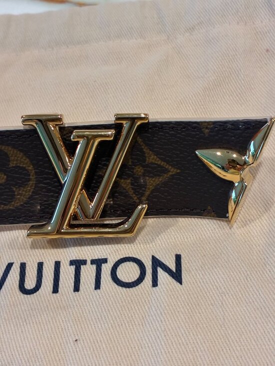 The Pretty LV Reversible Initiales Belt – Monogram / Beige main image 4